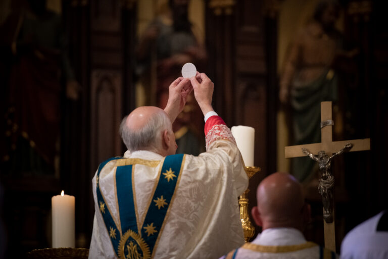 MASS OF THE AMERICAS NYC 2022 Jeffrey Bruno 059
