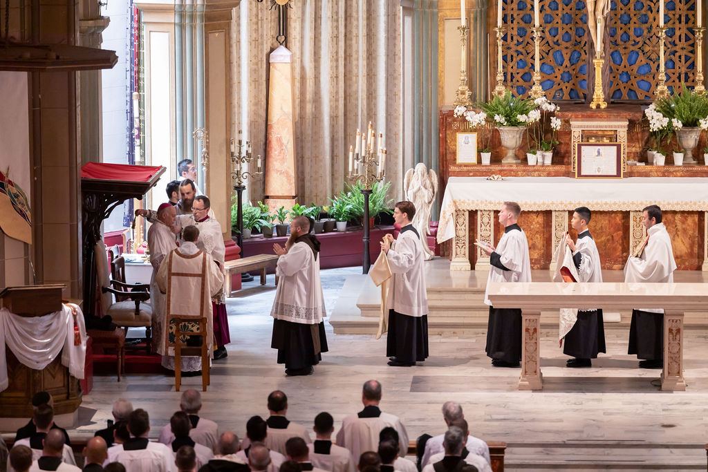 Serra Mass 2_Kara Kacvinsky
